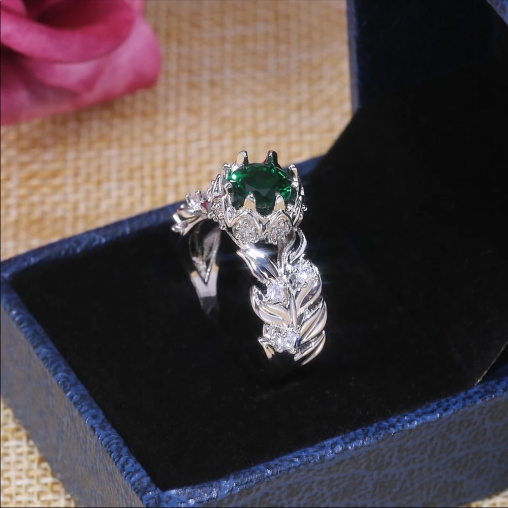 New Women’s 925 Silver Feather Green Emerald Ring - Picture 3 of 6